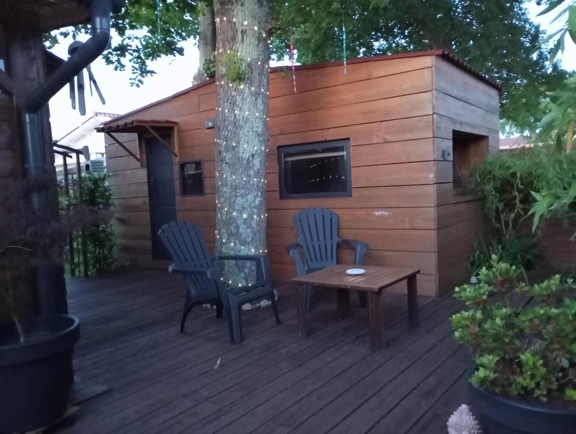 Апартаменты Tiny House Plein Centre Уртен Экстерьер фото